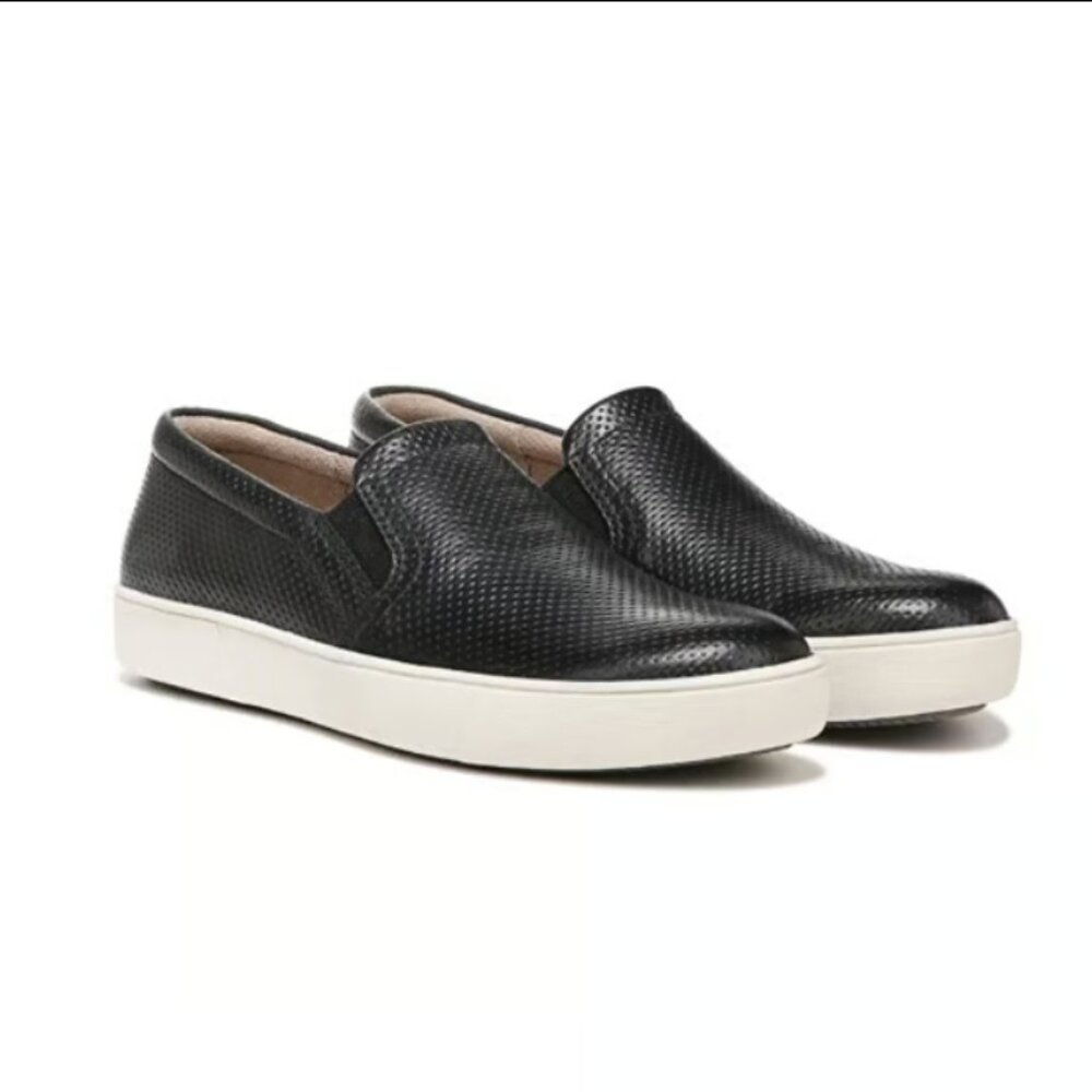 Naturalizer black leather sneakers, 7.5